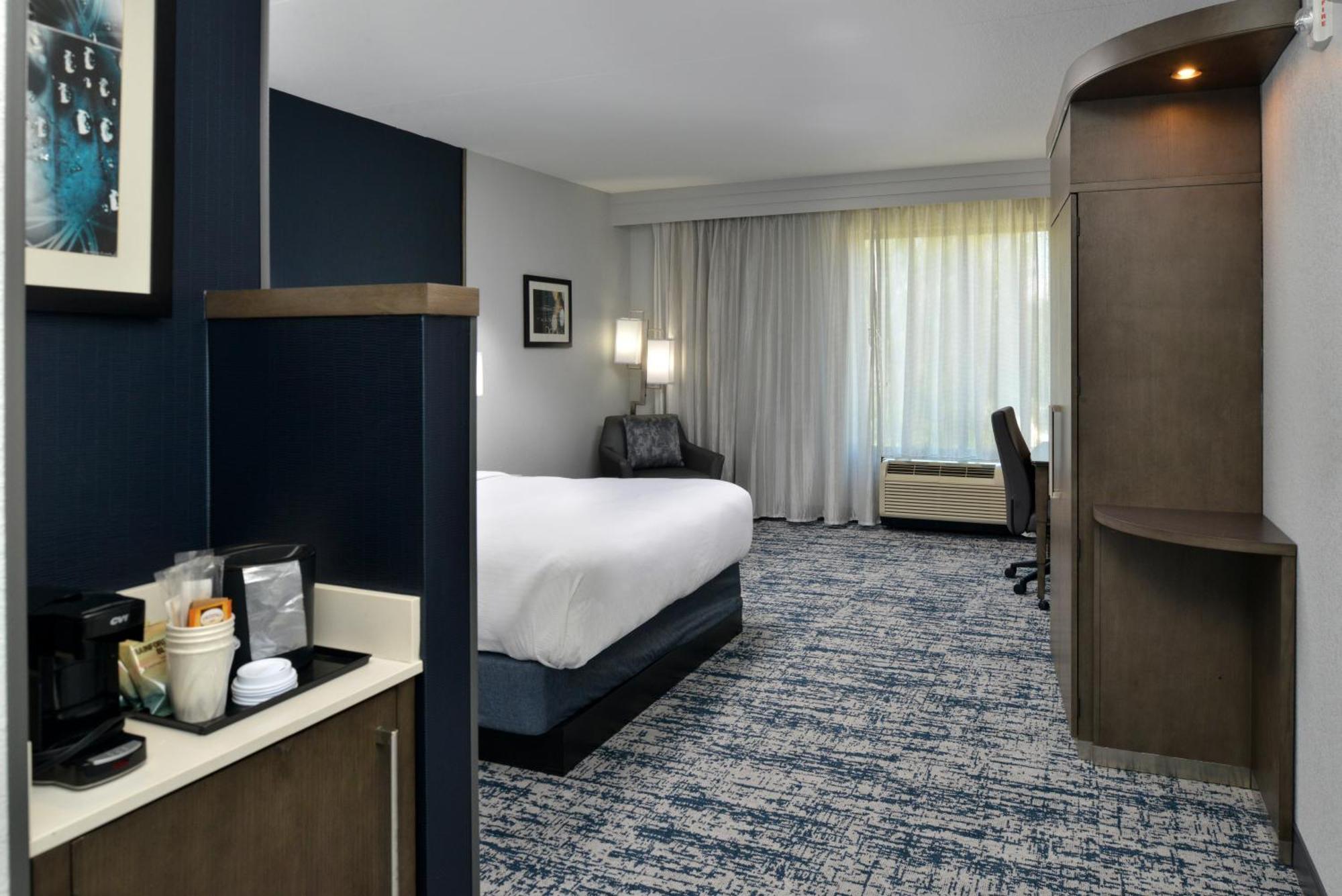 Courtyard By Marriott Wilmington Downtown/Historic District Hotel Kültér fotó