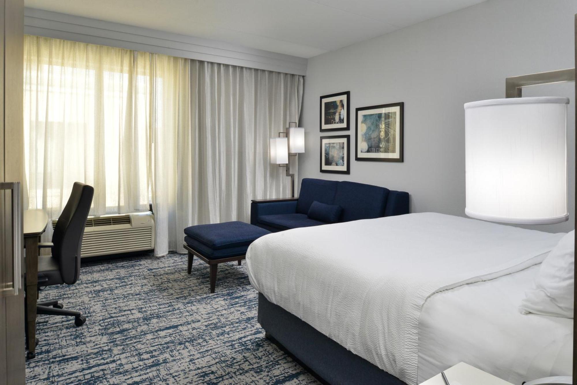 Courtyard By Marriott Wilmington Downtown/Historic District Hotel Kültér fotó