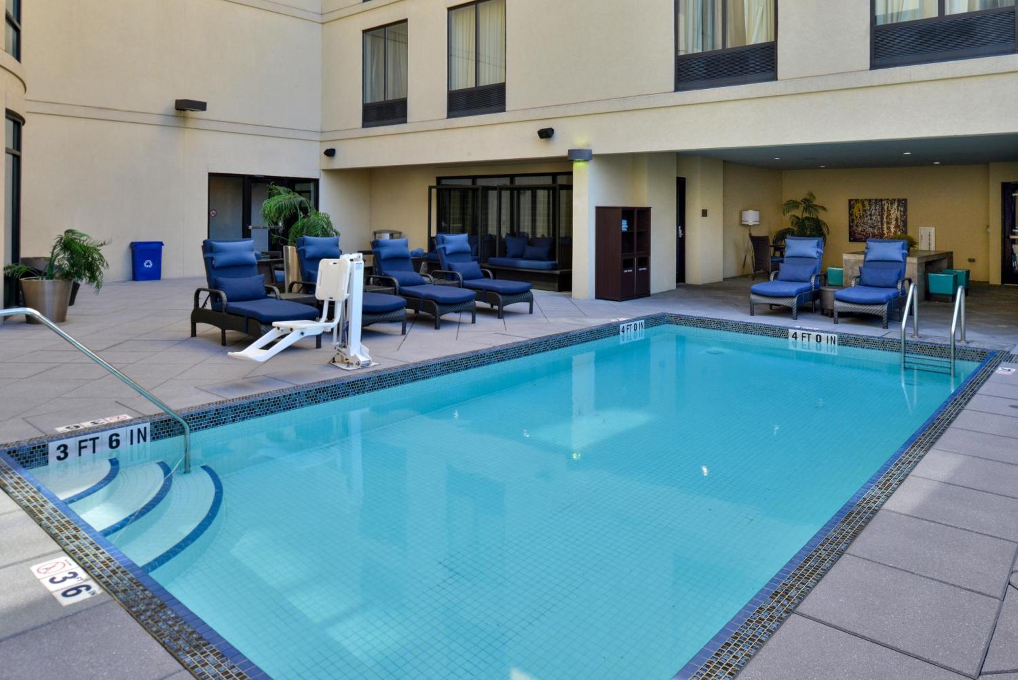 Courtyard By Marriott Wilmington Downtown/Historic District Hotel Kültér fotó