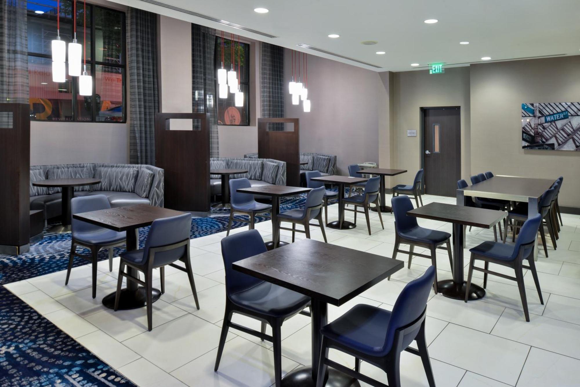 Courtyard By Marriott Wilmington Downtown/Historic District Hotel Kültér fotó
